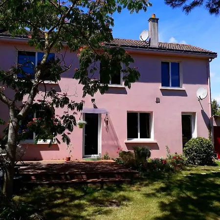 Nyaraló Chambre, Avec Acces A La Cuisine, Et Au Jardin Calme