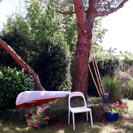 Chambre, Avec Acces A La Cuisine, Et Au Jardin Calme Nyaraló *